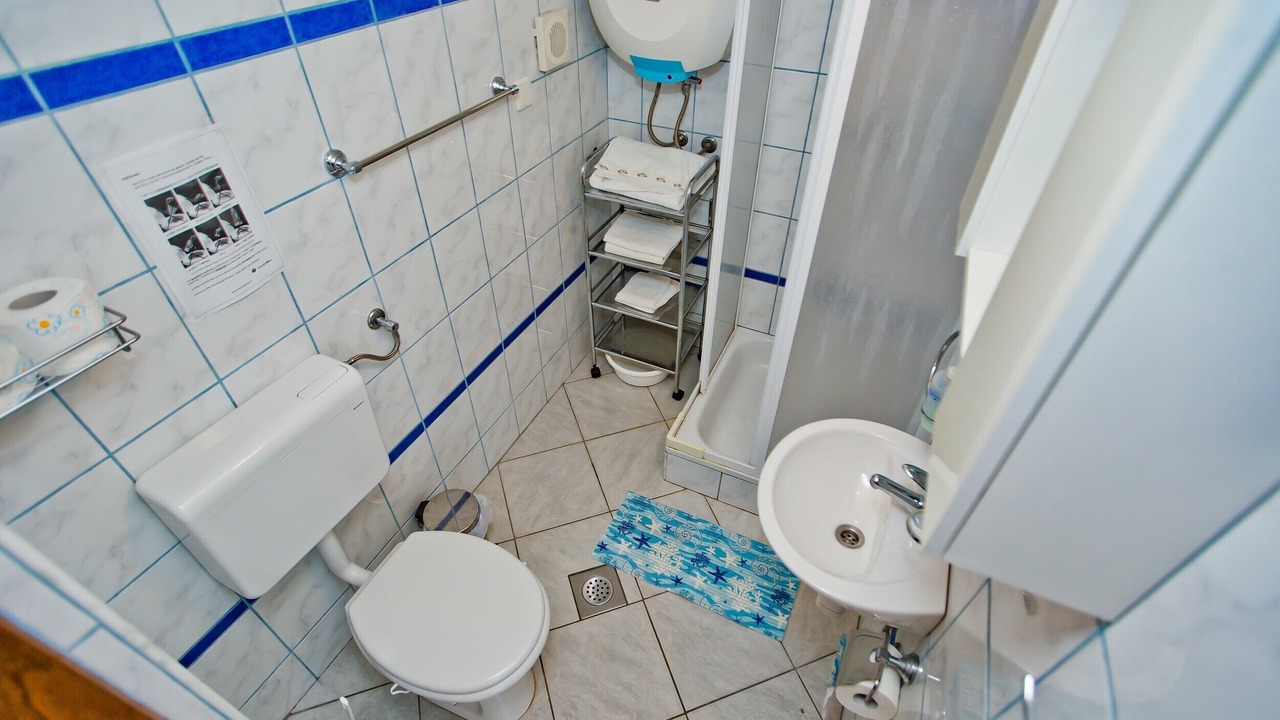 Photo of Bathroom in Krizni rat