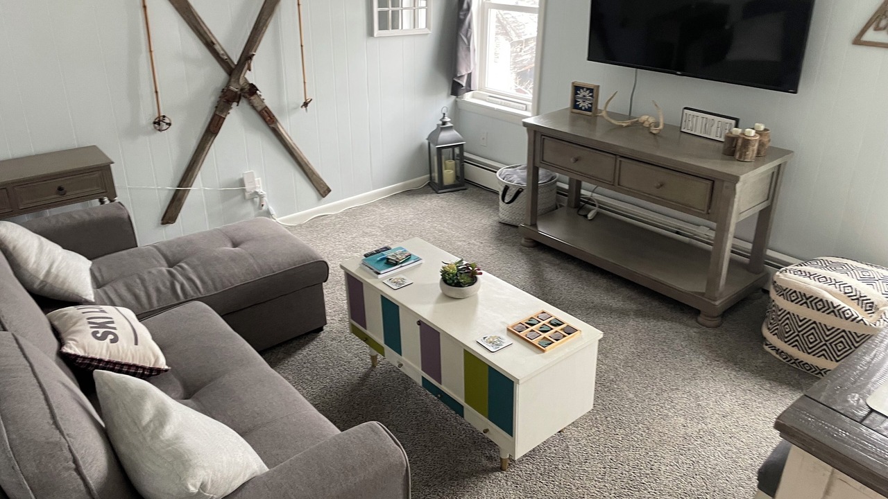 Photo of Livingroom in North Troy