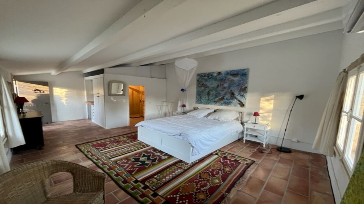 Photo of Bedroom in Meynes