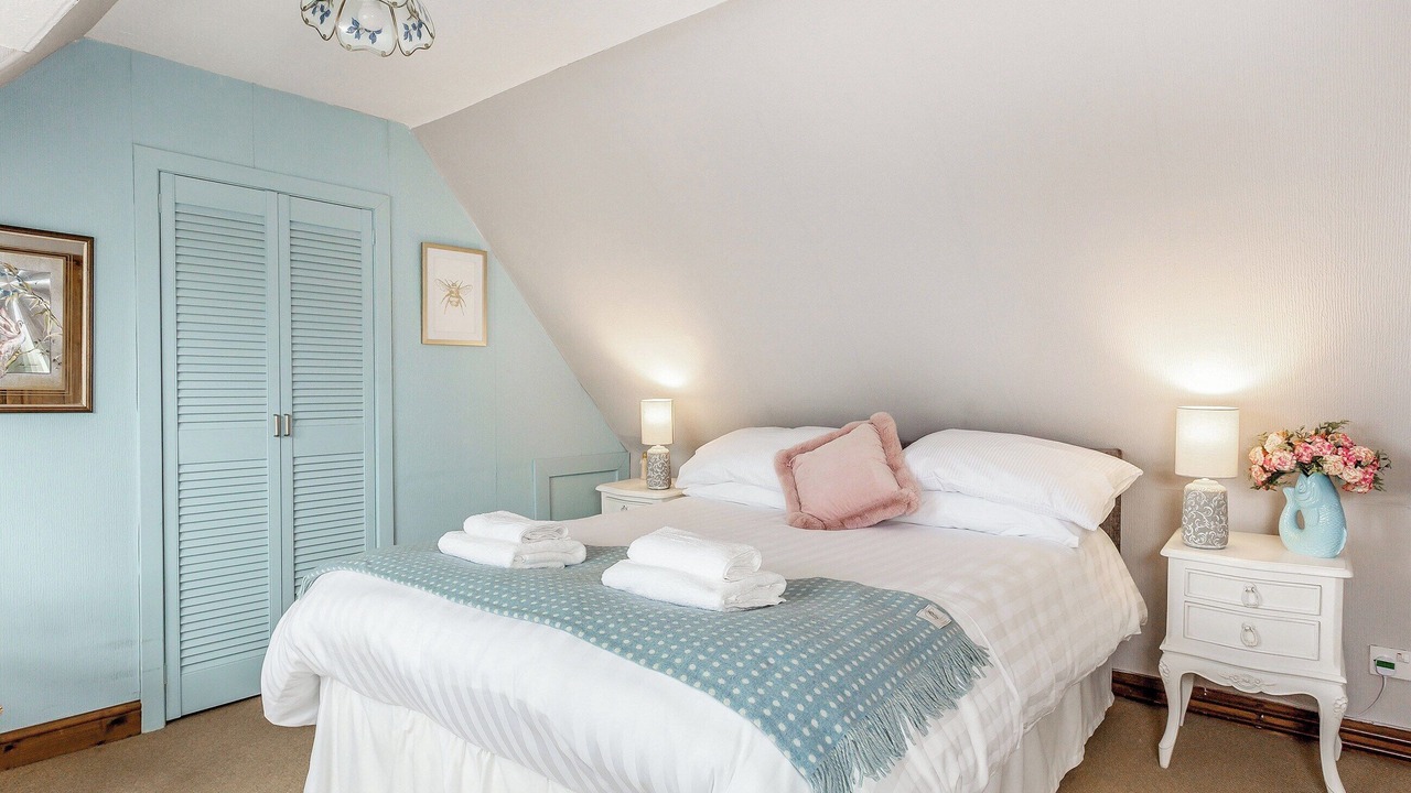 Photo of Others in Tain