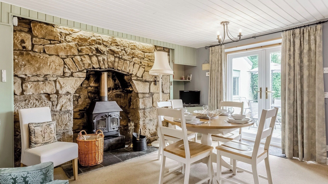 Photo of Others in Tain