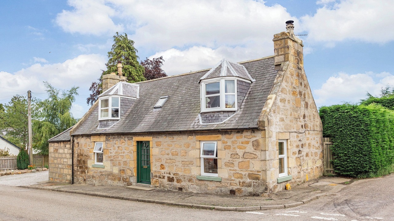 Photo of Outdoor in Tain