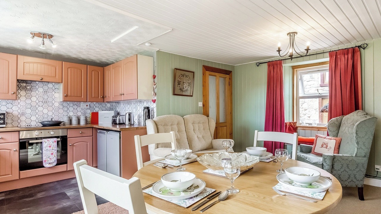 Photo of Others in Tain