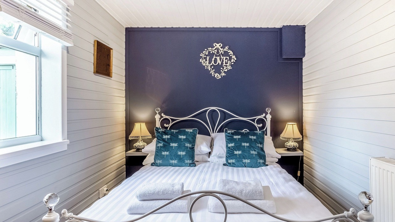 Photo of Others in Tain