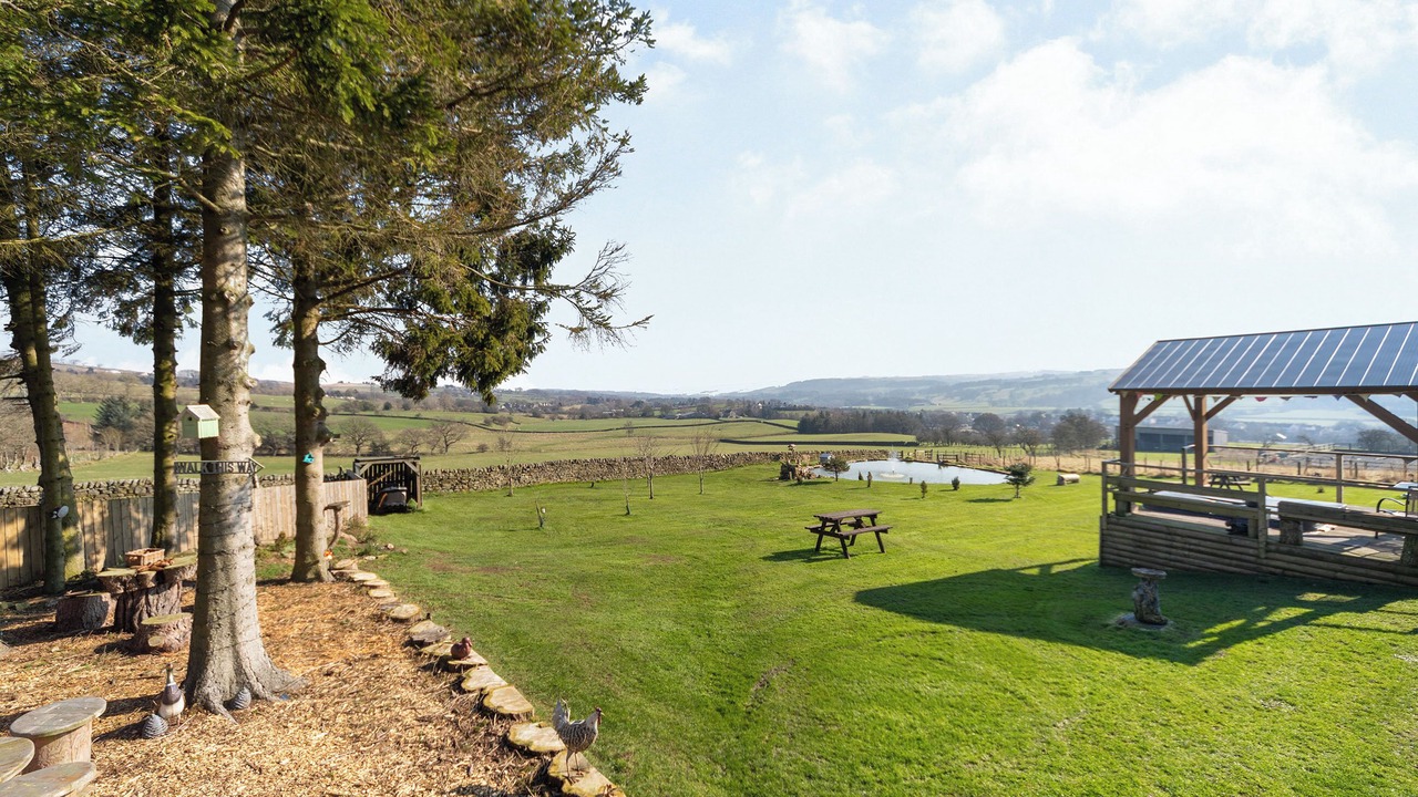 Photo of Outdoor in Henshaw