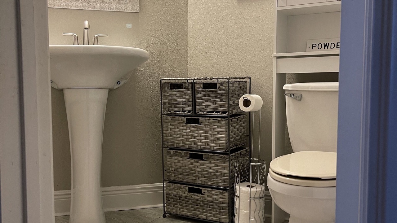Photo of Bathroom in Pointblank