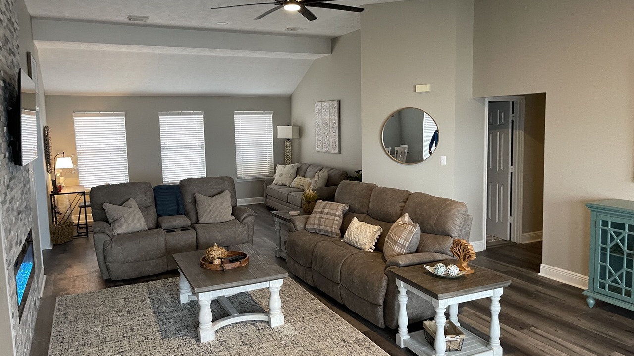 Photo of Livingroom in Pointblank