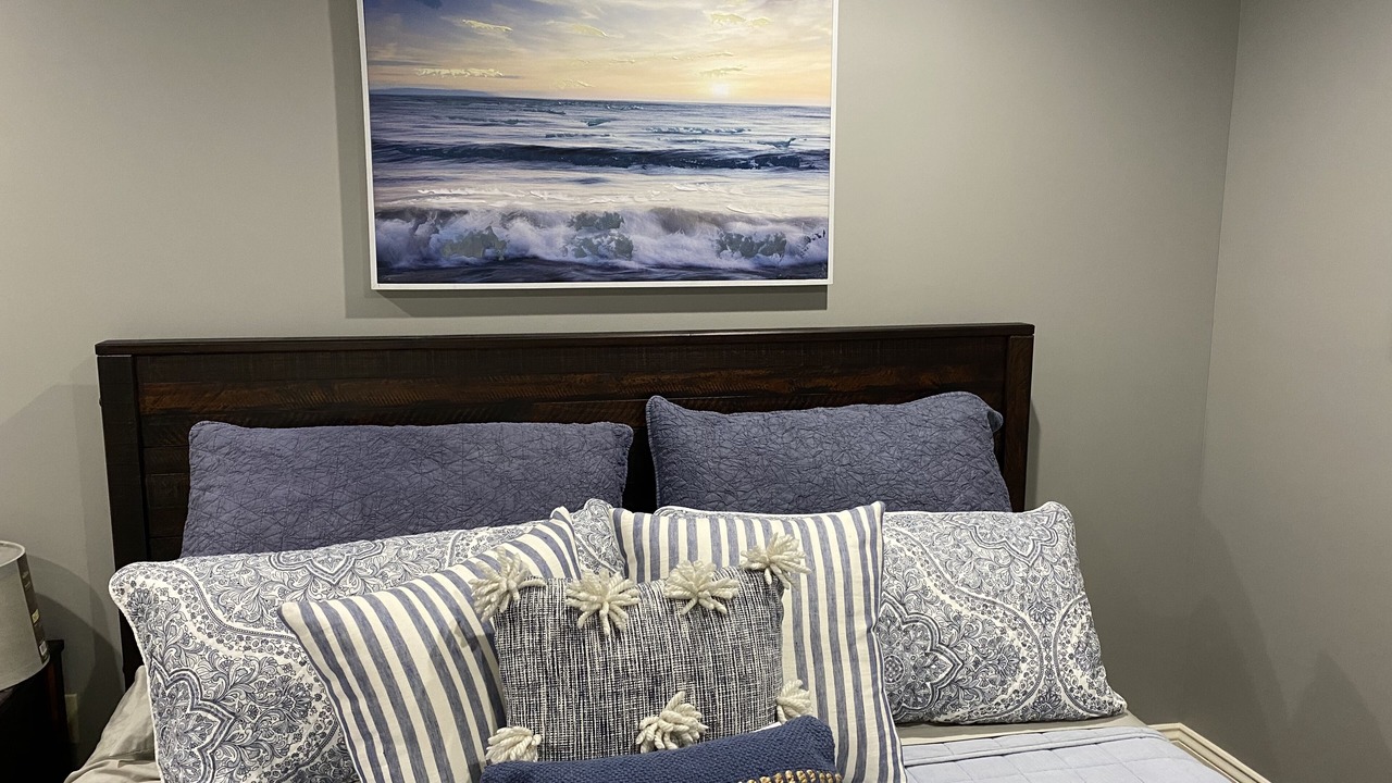 Photo of Bedroom in Sulphur