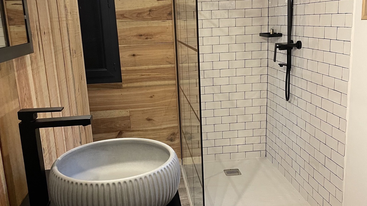 Photo of Bathroom in Coutras