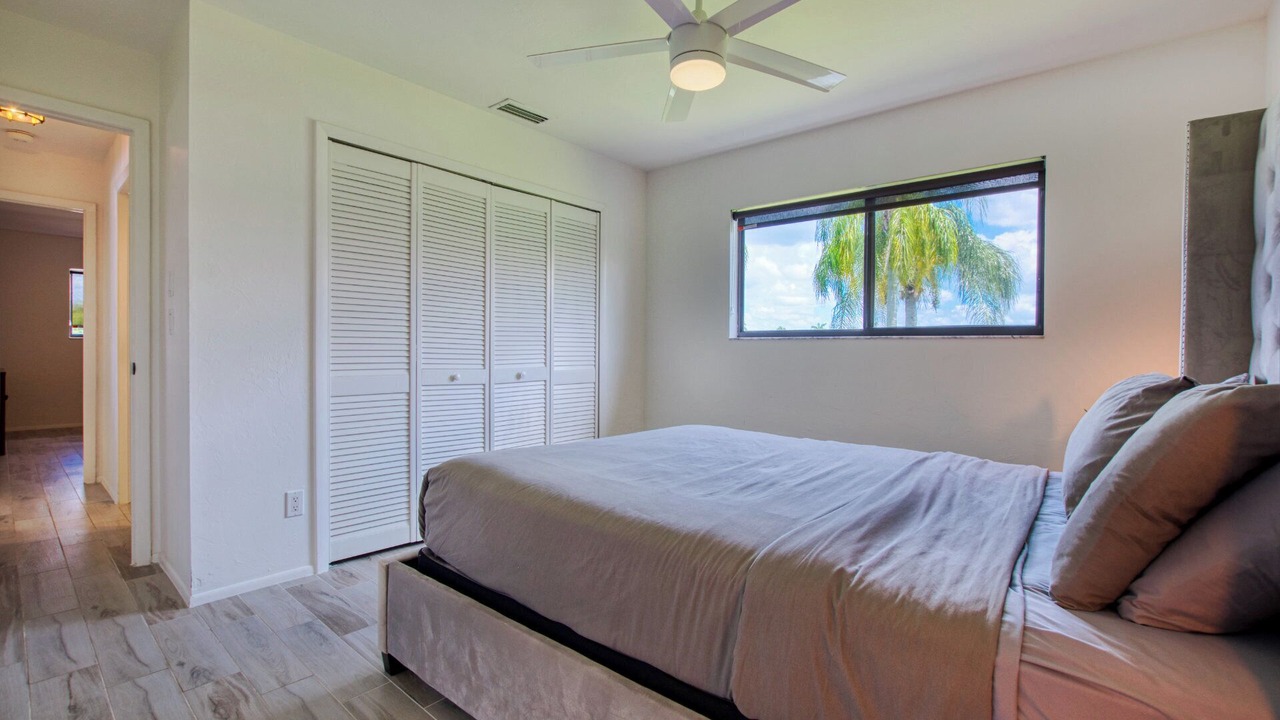 Photo of Bedroom in Eight Lakes