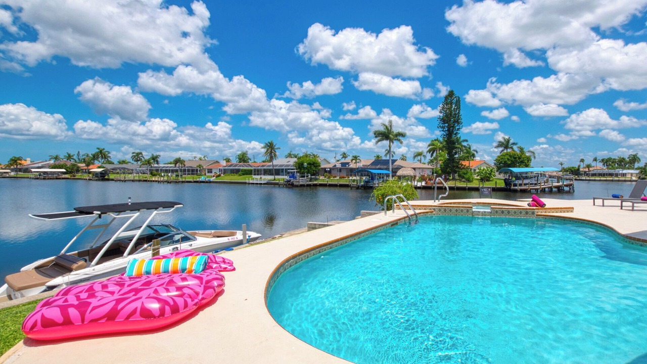 Photo of Outdoor in Eight Lakes