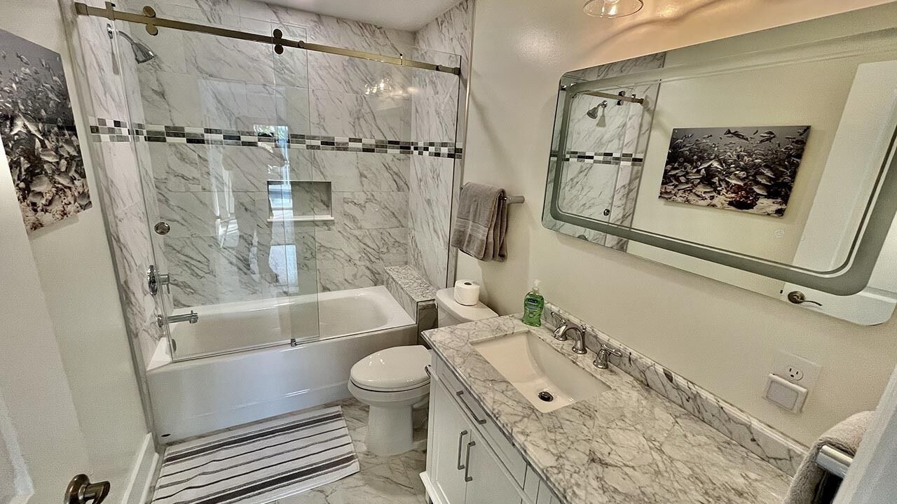 Photo of Bathroom in Caloosahatchee