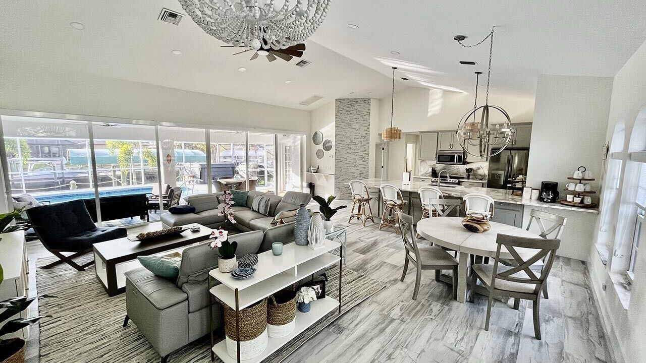 Photo of Livingroom in Caloosahatchee