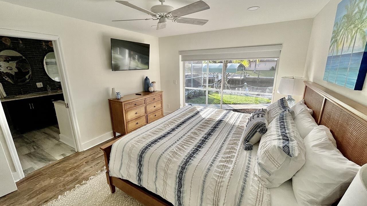 Photo of Bedroom in Caloosahatchee