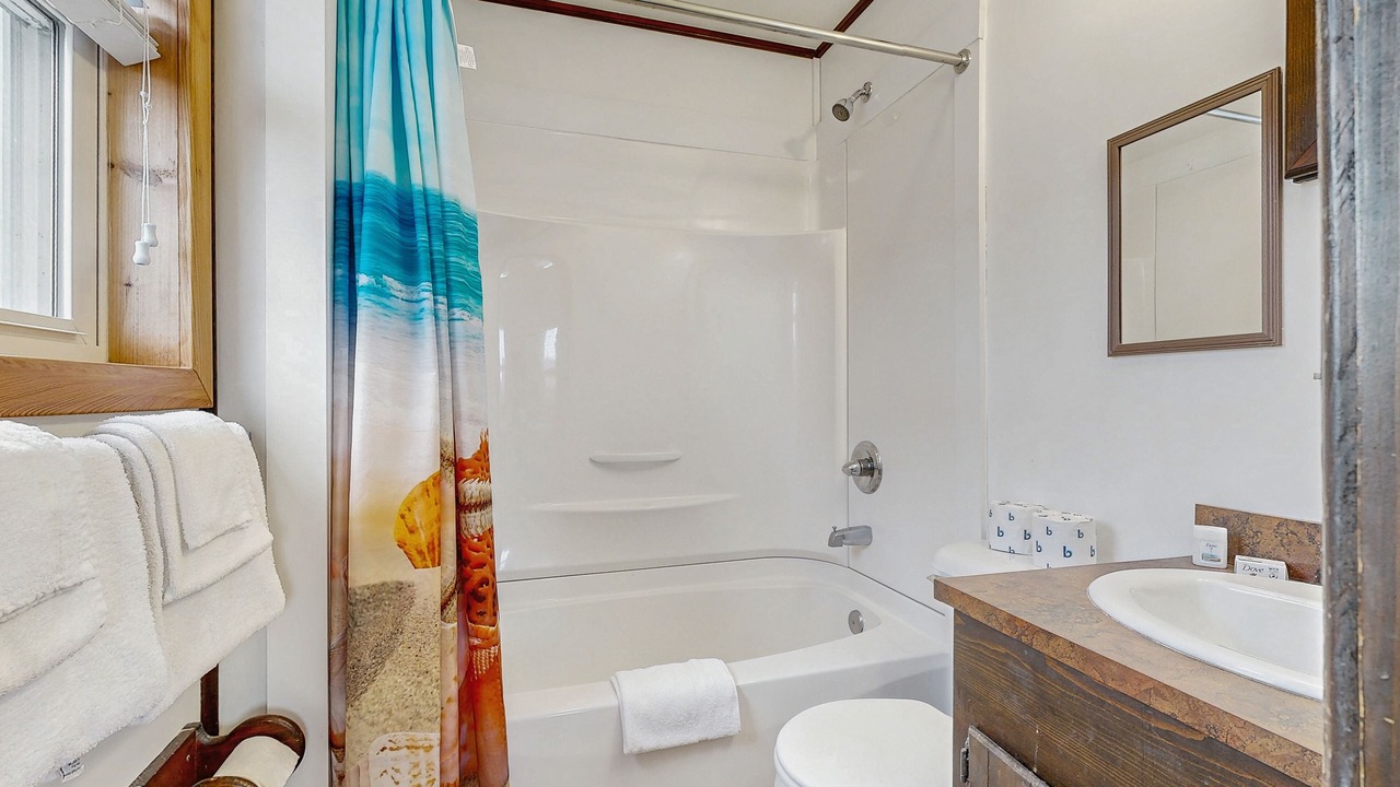 Photo of Bathroom in Palisade Acres