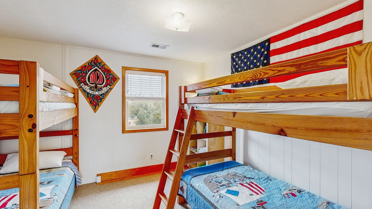 Photo of Bedroom in Palisade Acres