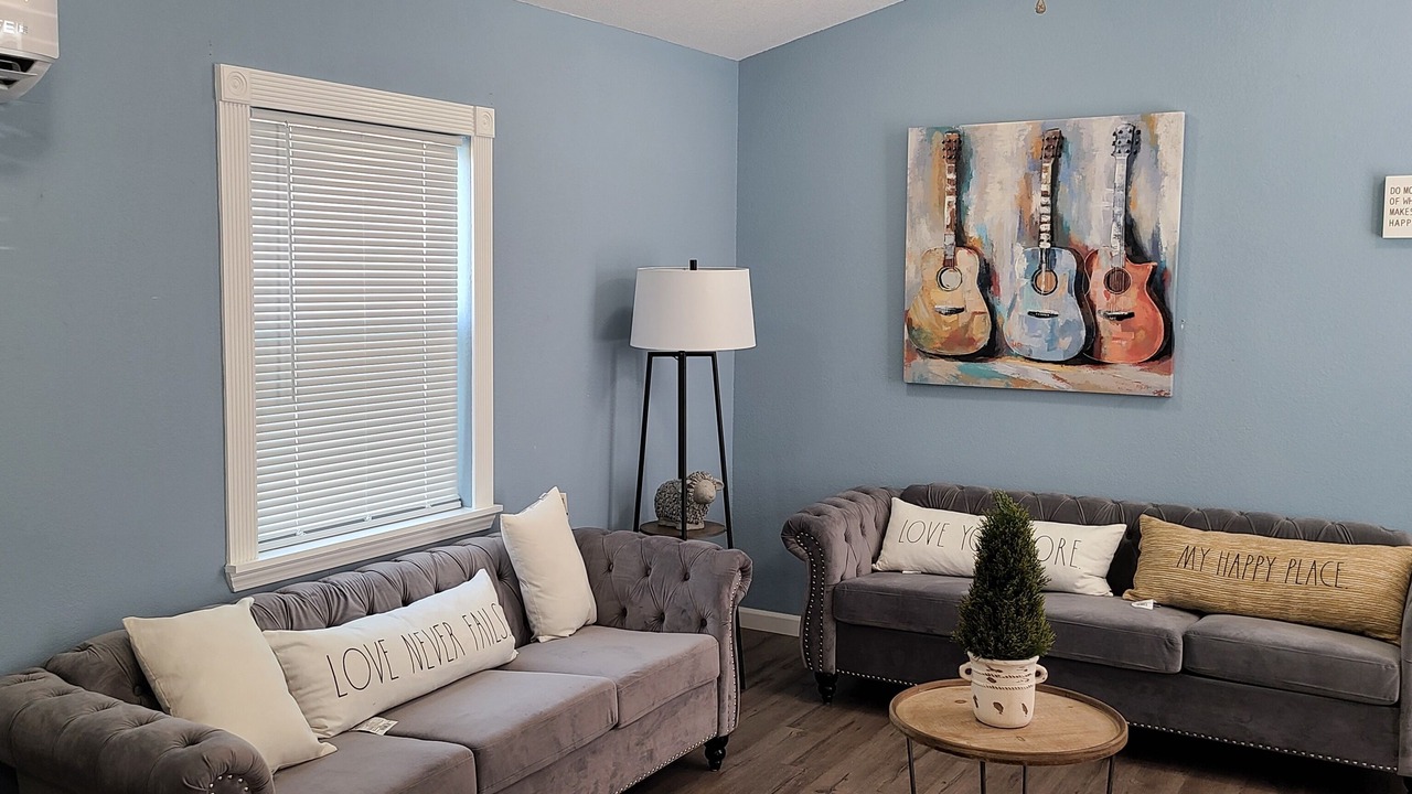 Photo of Livingroom in Channelview