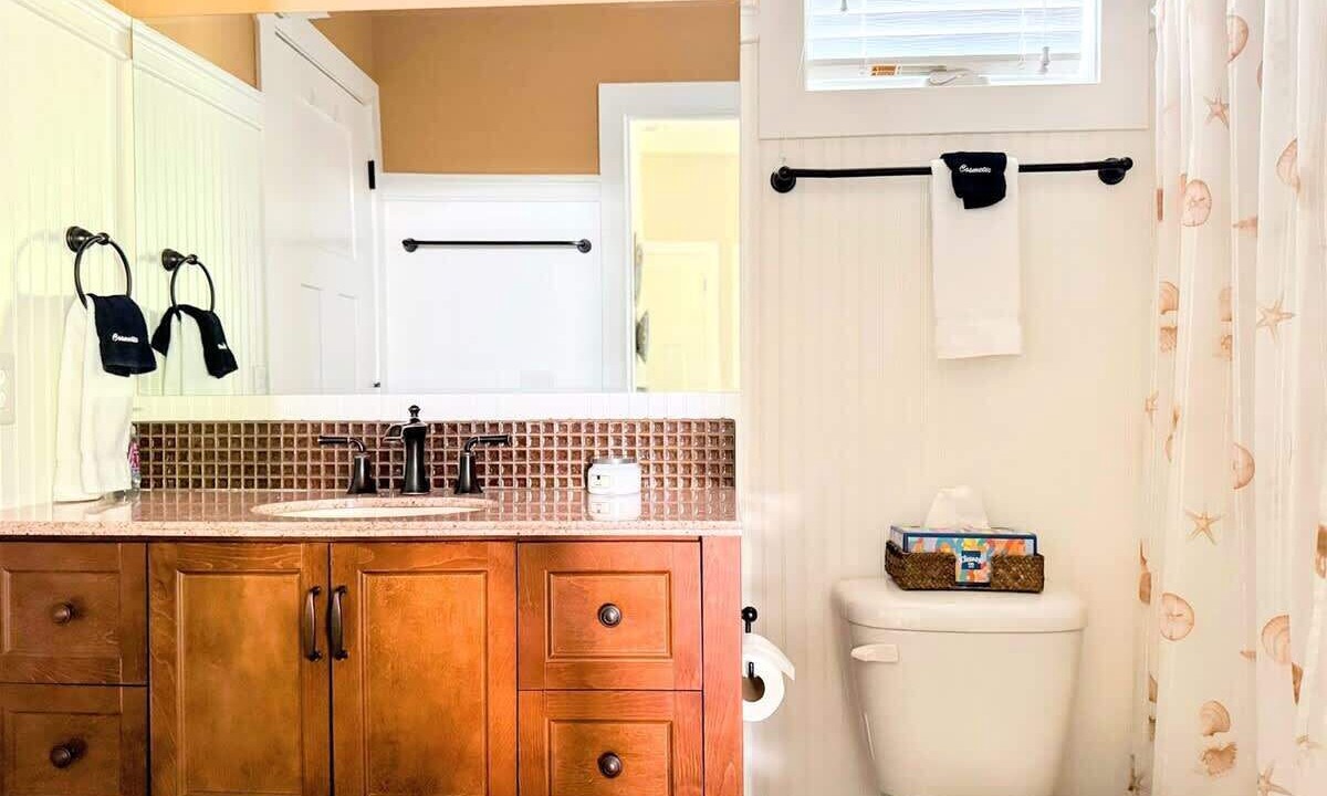 Photo of Bathroom in Miami Park
