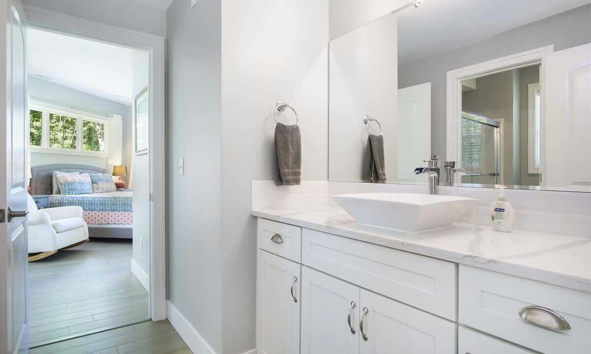Photo of Bathroom in Miami Park