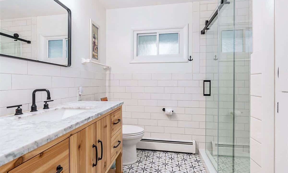 Photo of Bathroom in Glenn Haven Shores