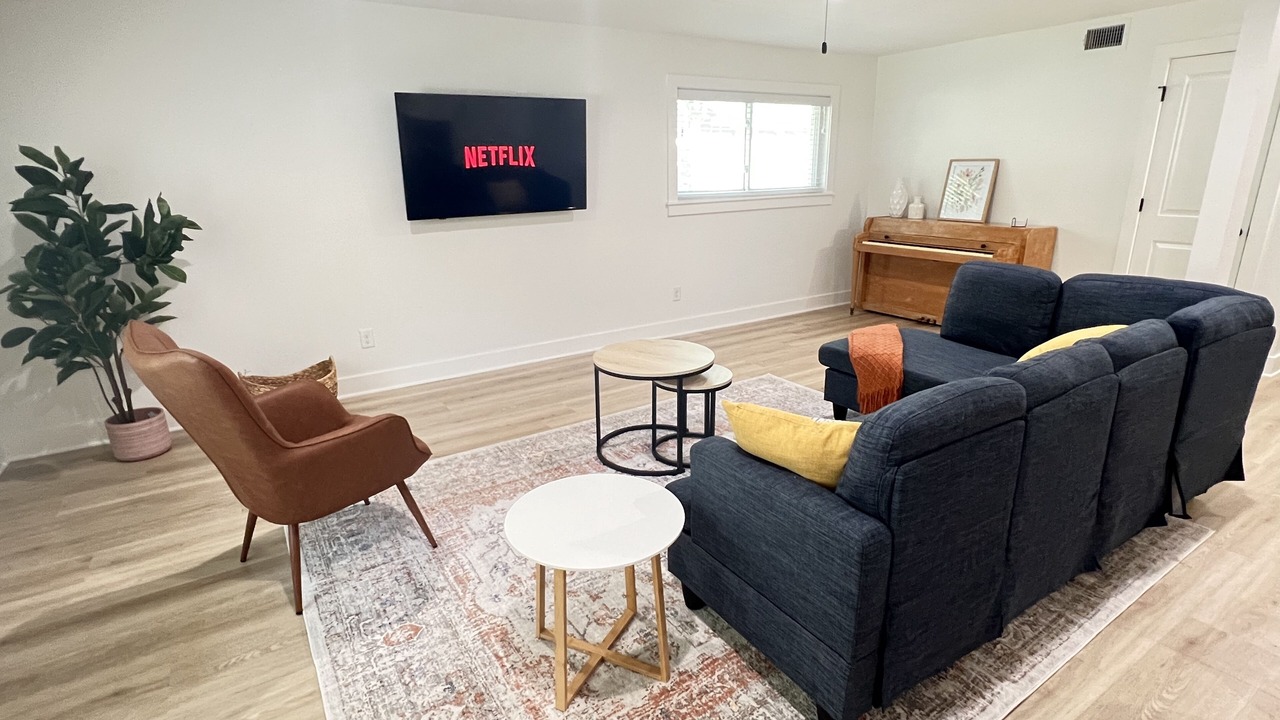 Photo of Livingroom in Spring Branch West