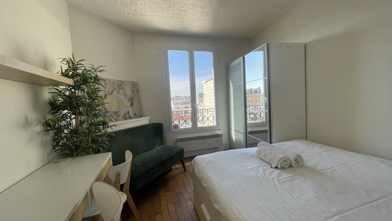 Photo of Bedroom in Levallois-Perret
