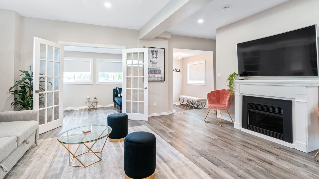 Photo of Livingroom in Niagara Falls