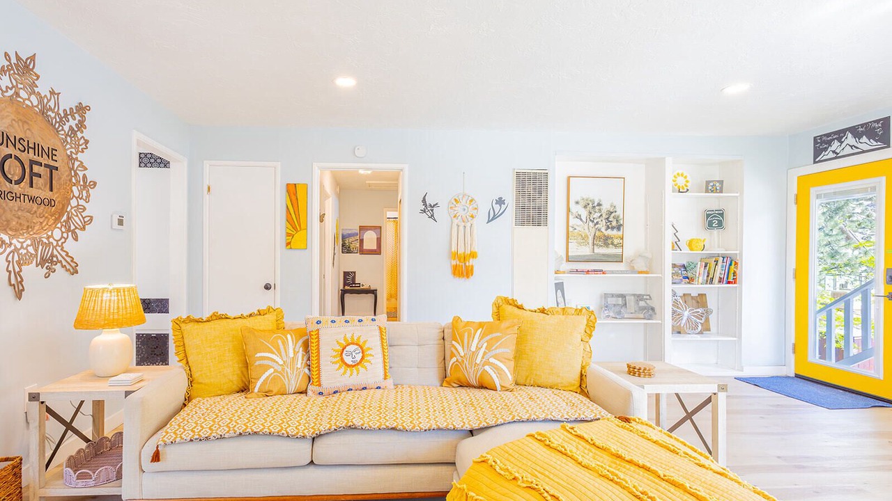 Photo of Livingroom in Wrightwood