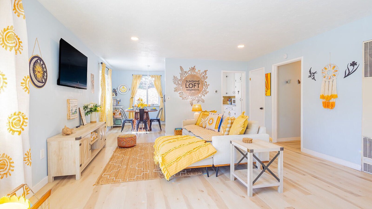 Photo of Livingroom in Wrightwood