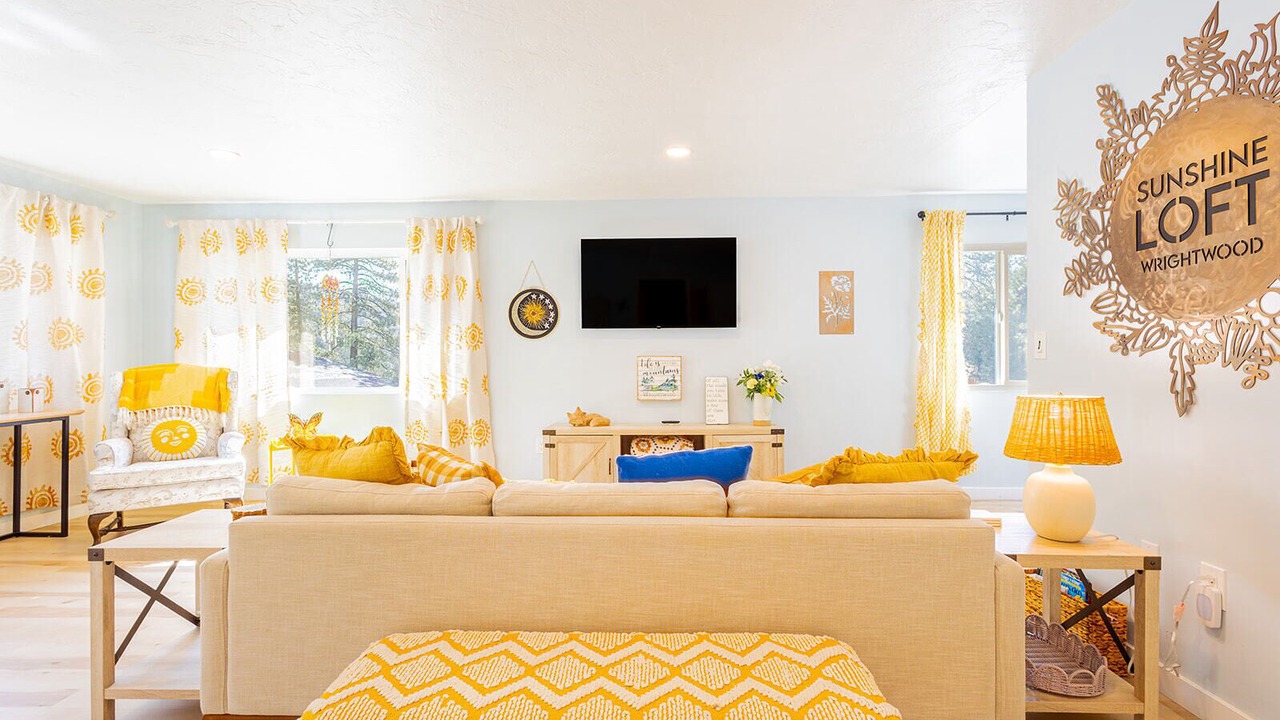 Photo of Livingroom in Wrightwood