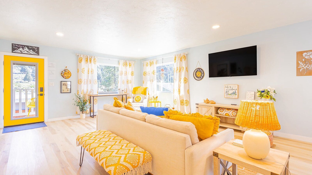 Photo of Livingroom in Wrightwood