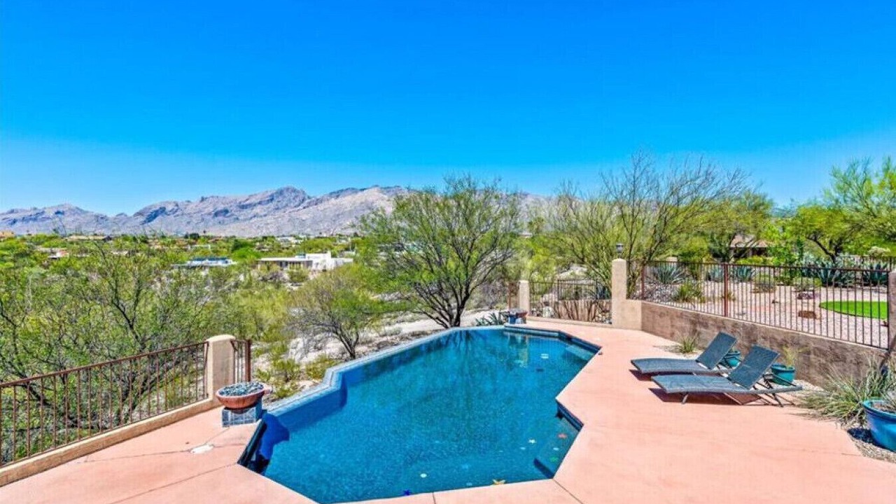 Photo of Outdoor in Heatherwood Hills