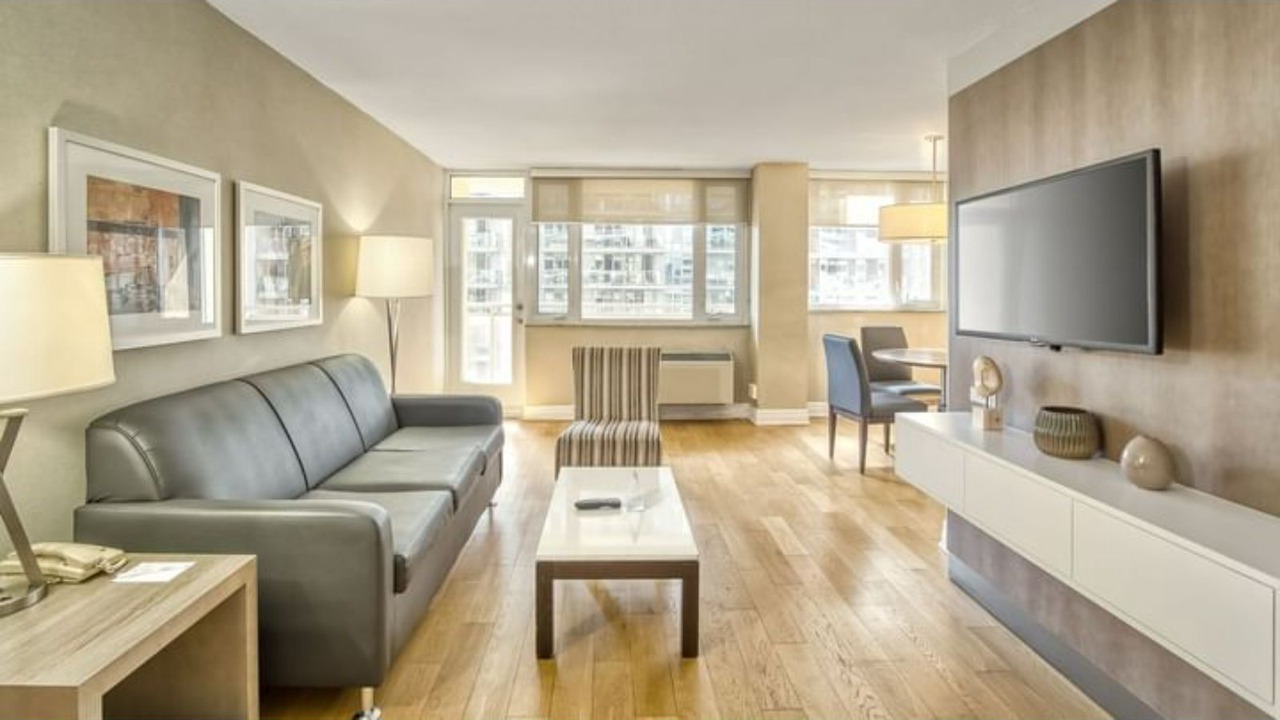 Photo of Livingroom in Church and Wellesley