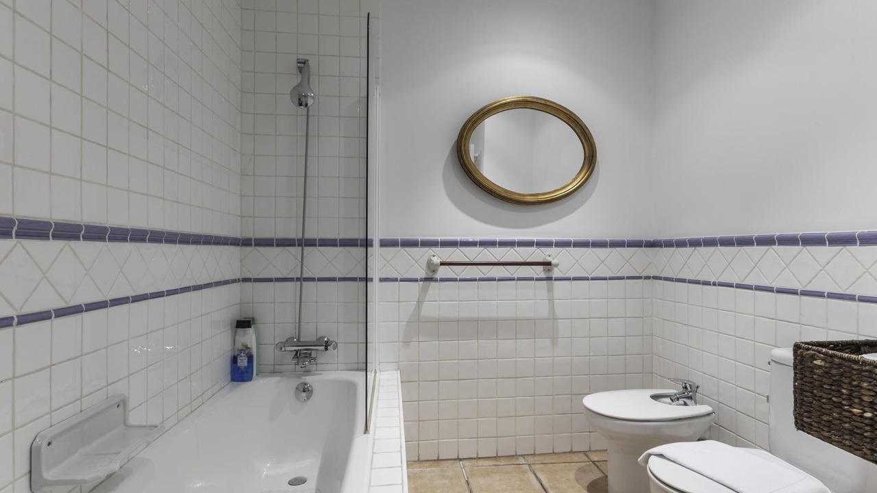 Photo of Bathroom in Bilbao Old Town
