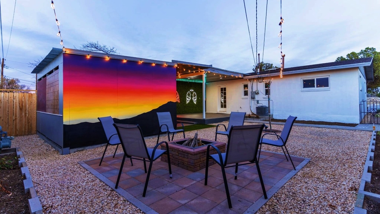 Photo of Patio Balcony in Biggs Field