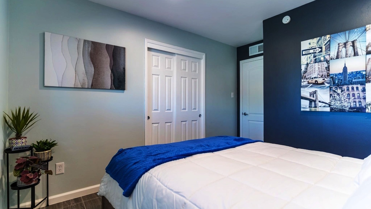 Photo of Bedroom in Biggs Field