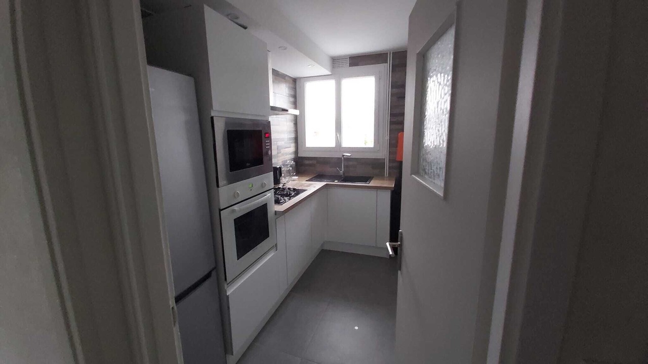 Photo of Kitchen in Saint-Jean-de-la-Ruelle