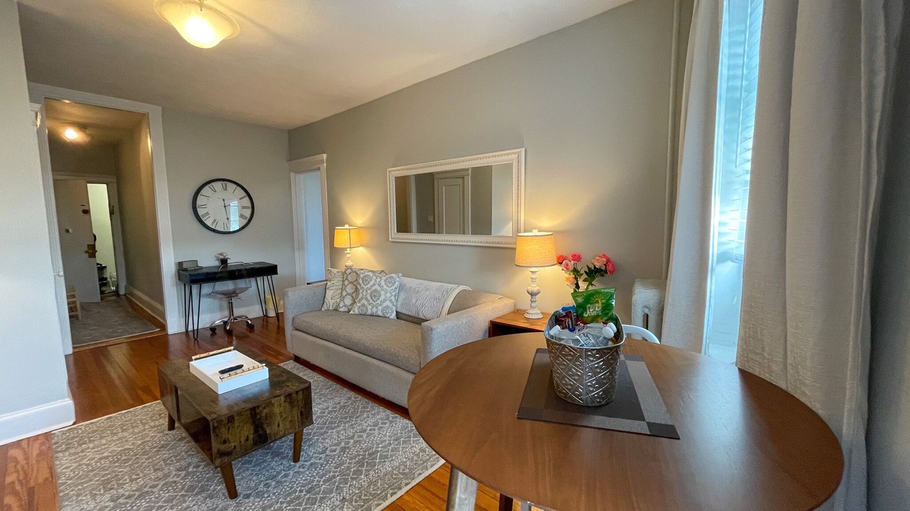 Photo of Bedroom in Cleveland Circle