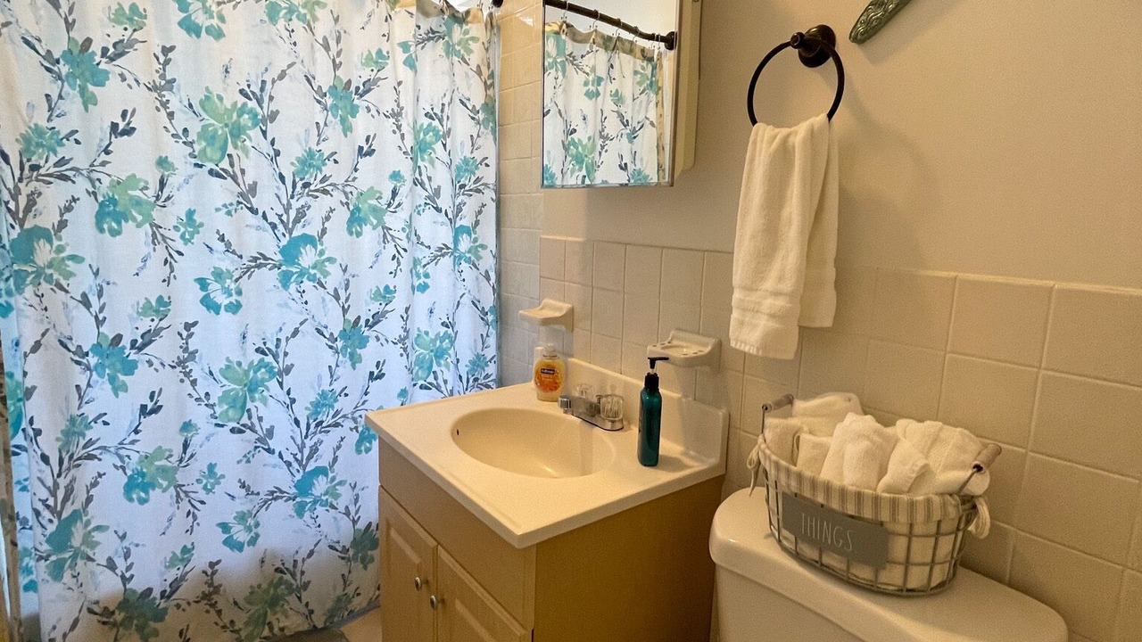 Photo of Bathroom in Cleveland Circle