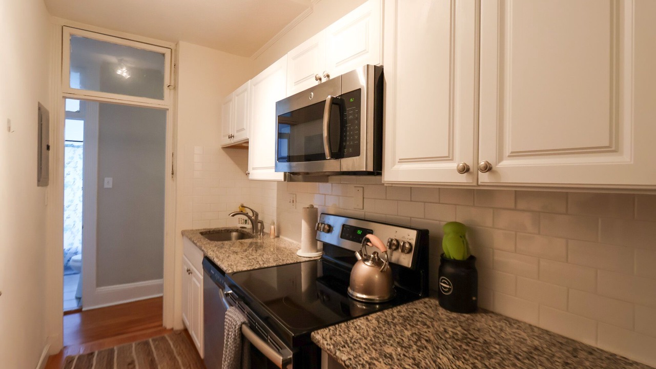 Photo of Kitchen in Cleveland Circle