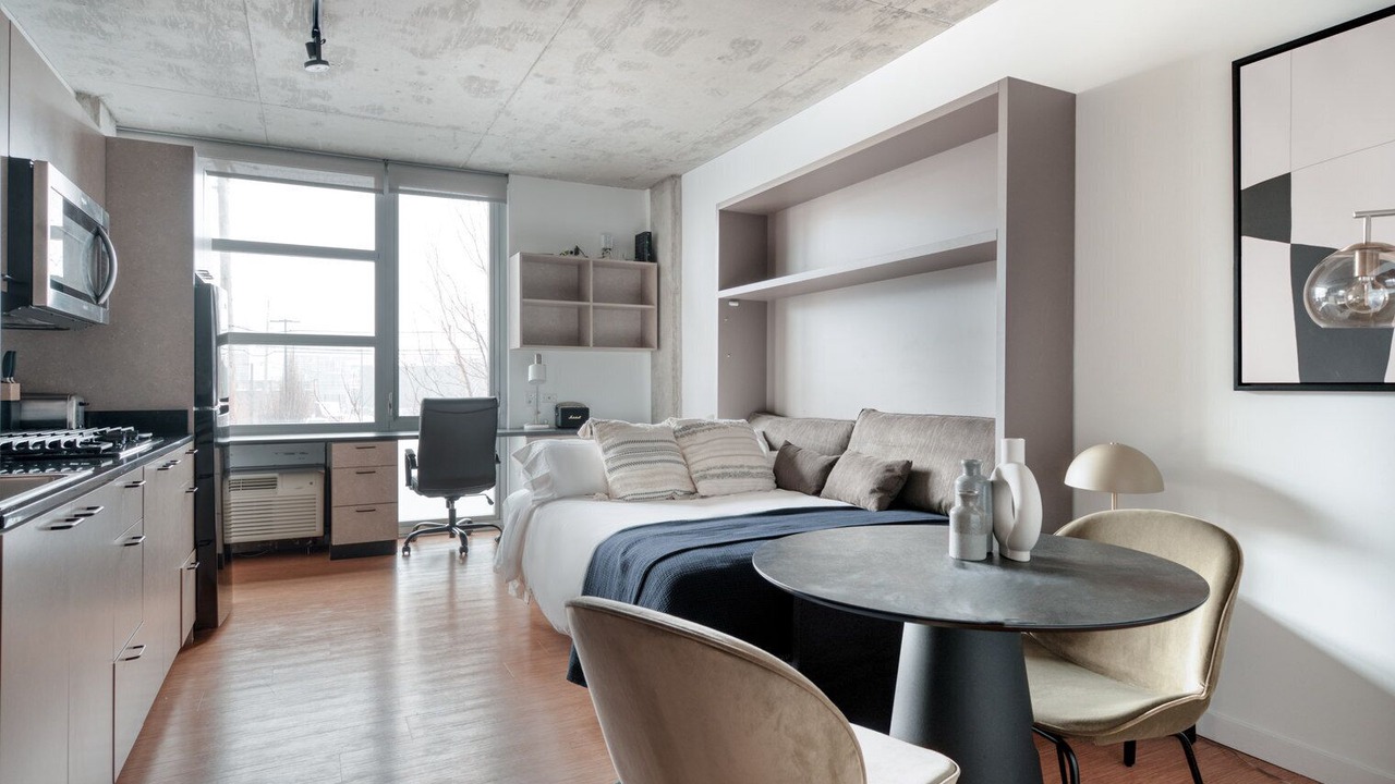 Photo of Bedroom in River North