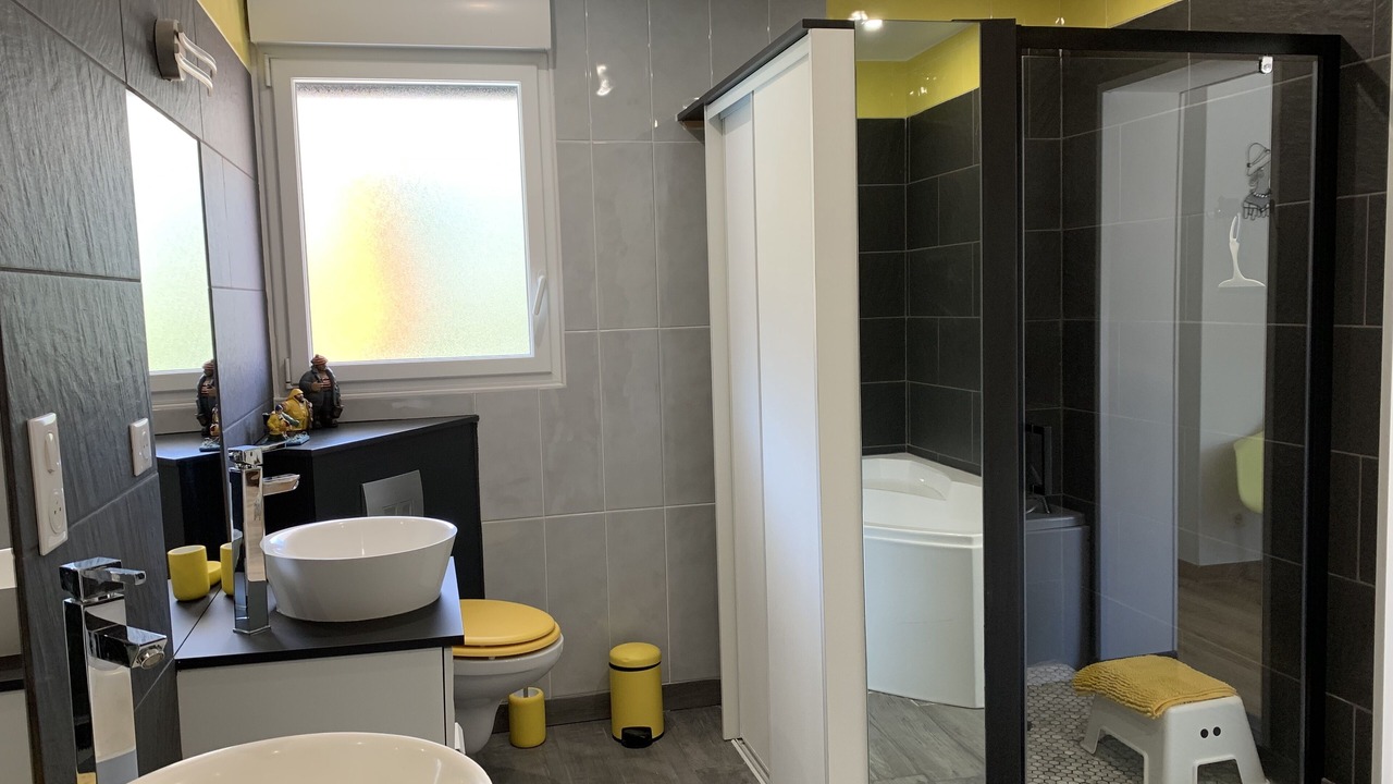 Photo of Bathroom in Ault