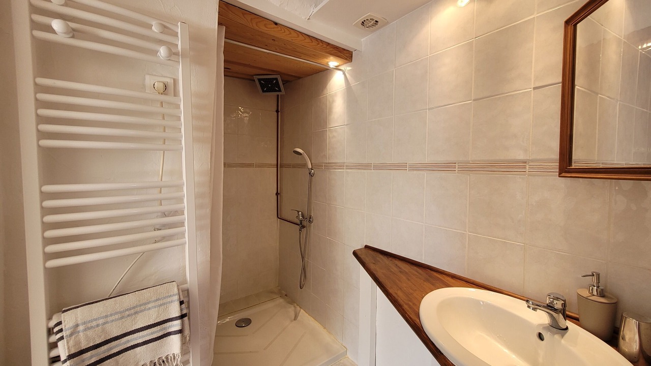 Photo of Bathroom in Saint-Andre-de-Cruzieres