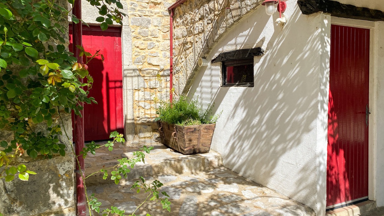 Photo of Outdoor in Saint-Andre-de-Cruzieres