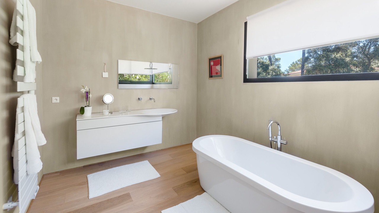 Photo of Bathroom in Saint-Gely-du-Fesc