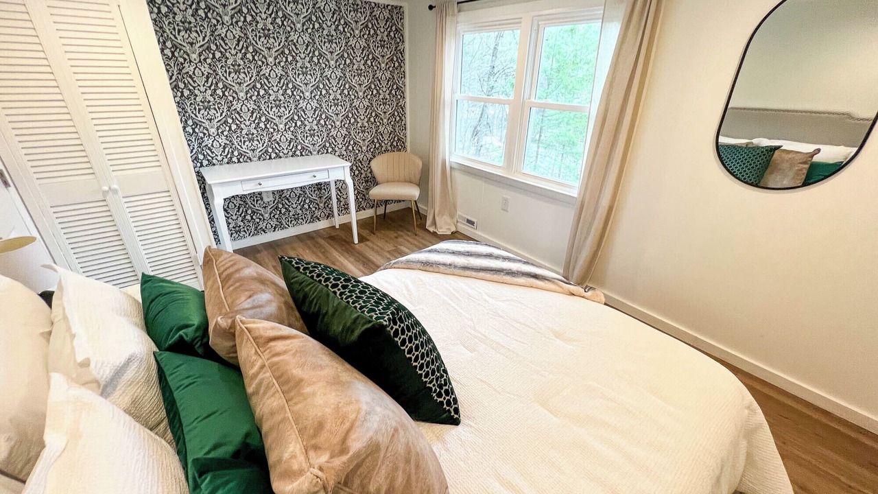 Photo of Bedroom in Lake Luzerne-Hadley