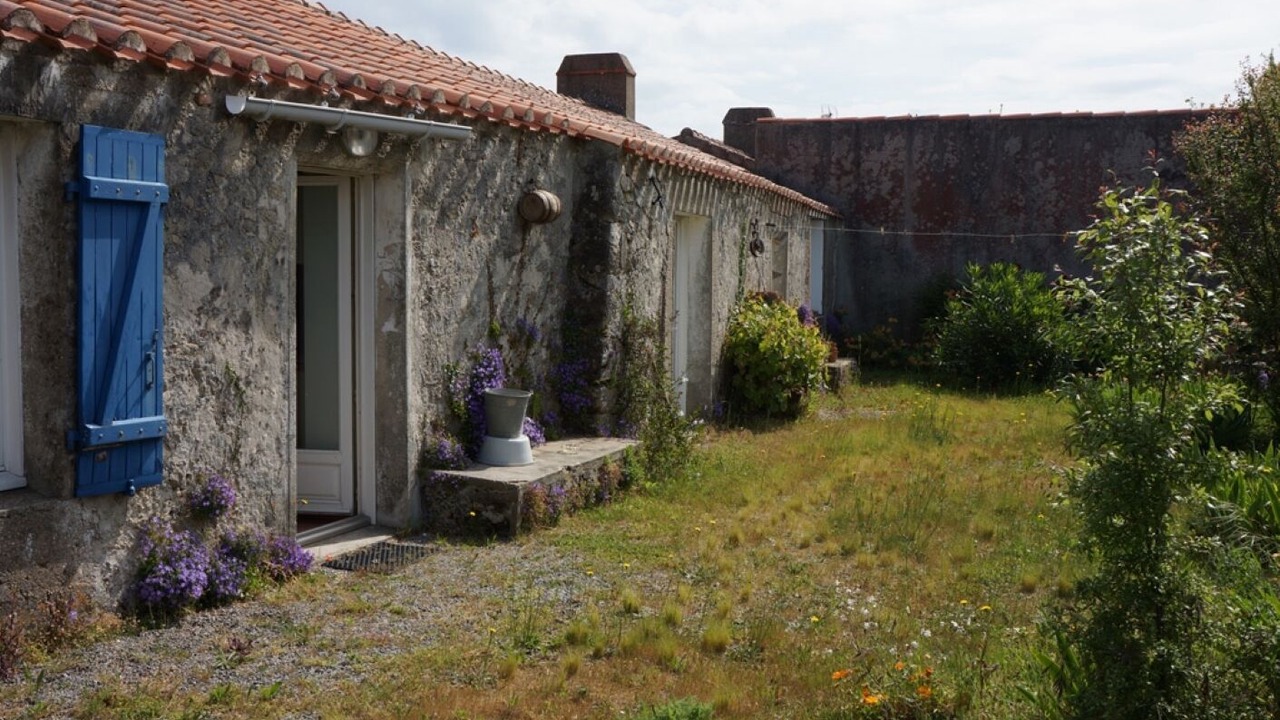 Photo of Outdoor in Bouin