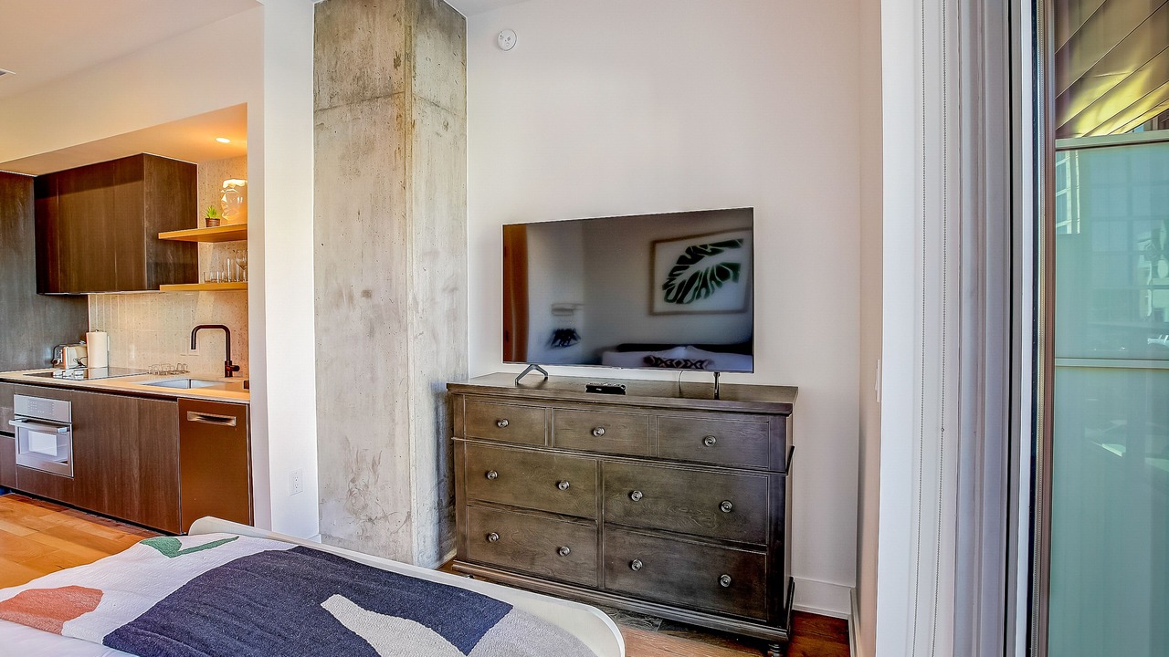 Photo of Bedroom in Rainey Street Historic District
