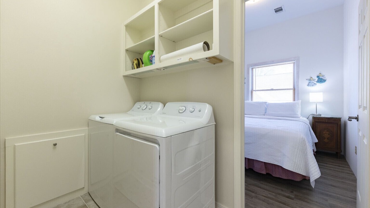 Photo of Bedroom in Clinton