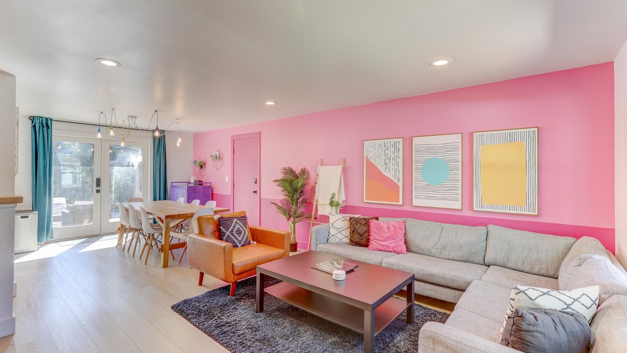 Photo of Livingroom in Berkley